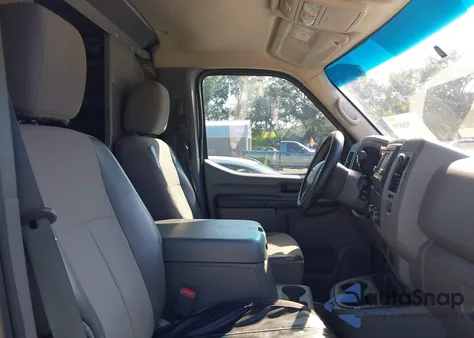 2016 Nissan Nv Cargo Nv2500 Hd Sv V6 из США, поврежденный, VIN 1N6BF0KY7GN811590